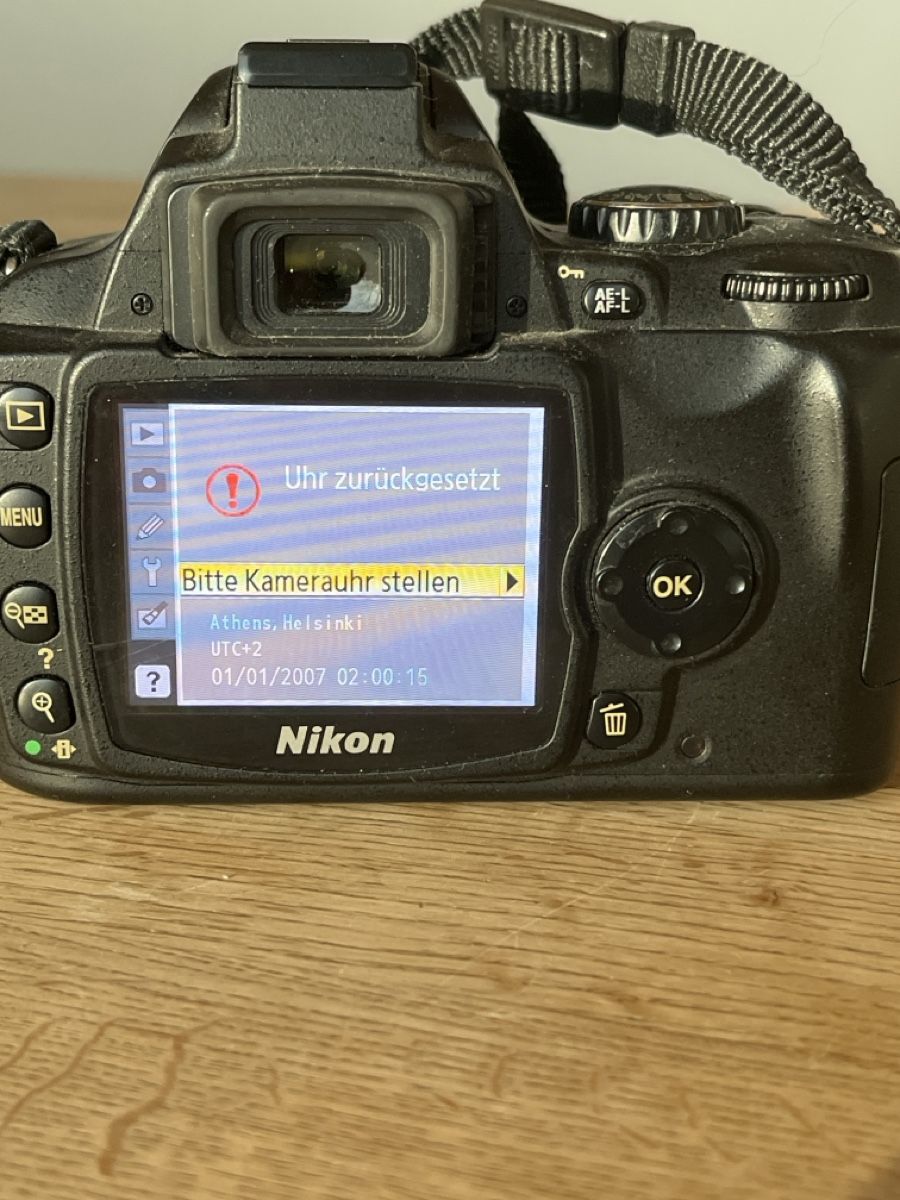 Nikon Fotocamera: Nikon D40x digitale Spiegelreflexkamera mit Objektiv – Usato da Birsfelden venduto da Ric8do 4