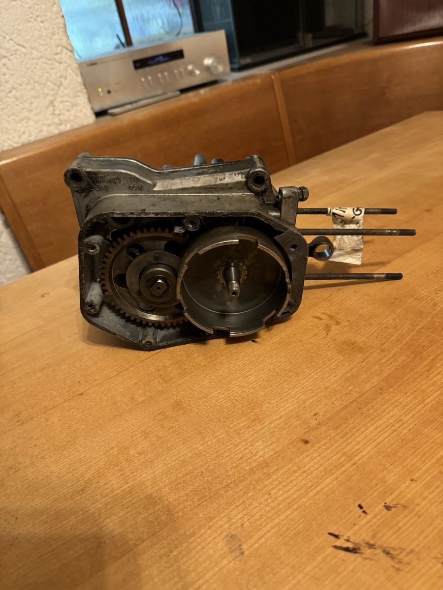 Tutti i ricambio per moto: Minarelli Motor – Usato da Dübendorf venduto da Sachs621