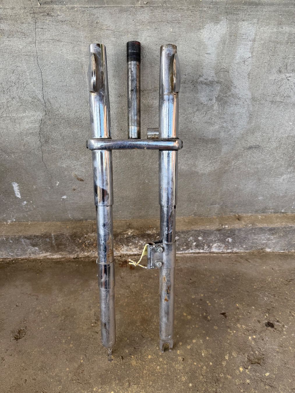 Sachs Parti ricambio per ciclomotori: Sachs Rixe Mofa Gabel Chrom – Difettoso da Fahrni b. Thun venduto da berger_tuning34