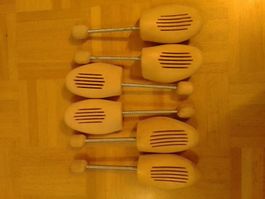Schuhspanner Gr.38-39 Massivholz, alle 3 für 25 Chf.
