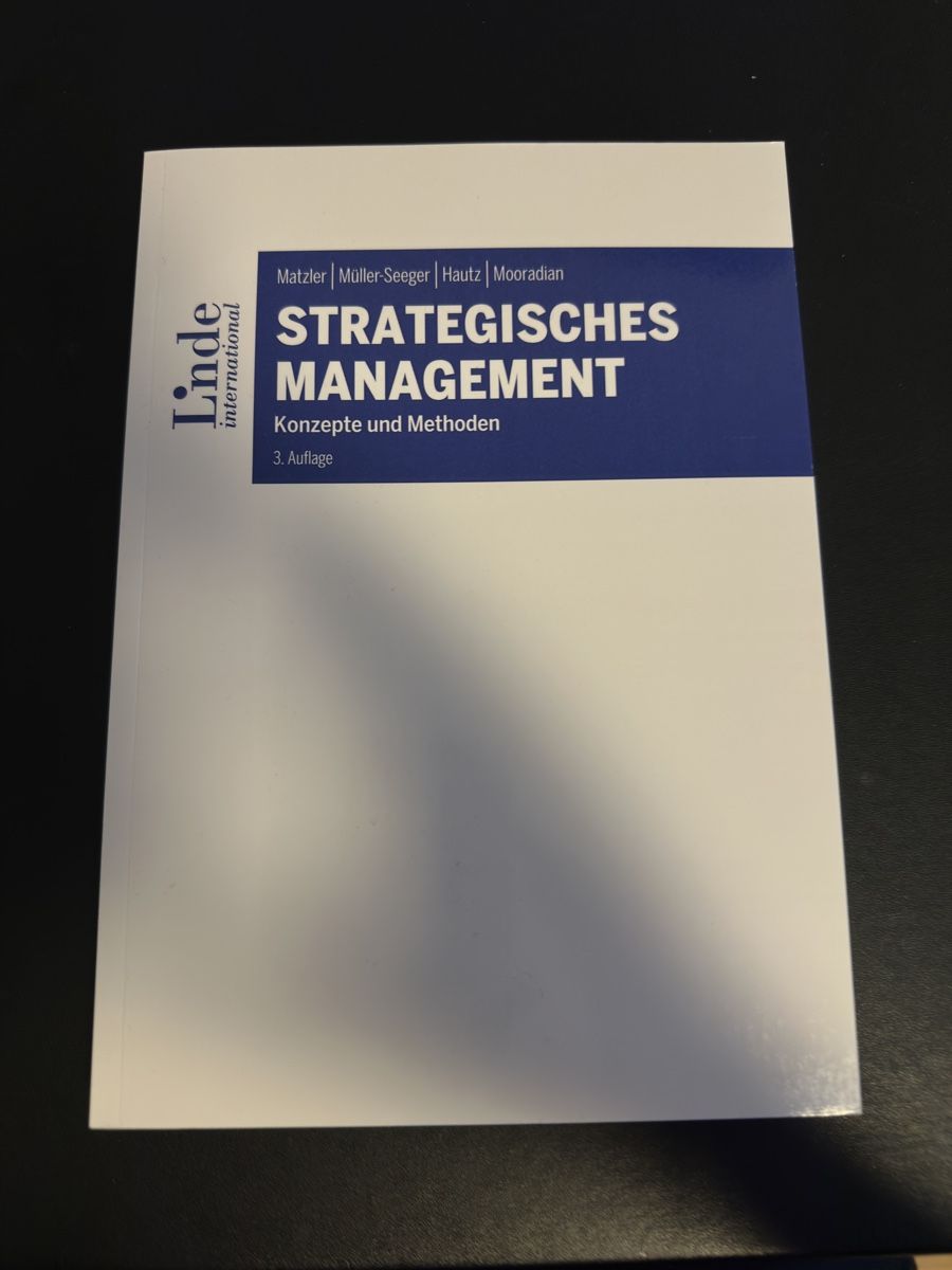 Libri: Strategisches Management, Konzepte, Methoden, 3.Auflage – Nuovo (secondo la descrizione) da Kriens venduto da moonlynx