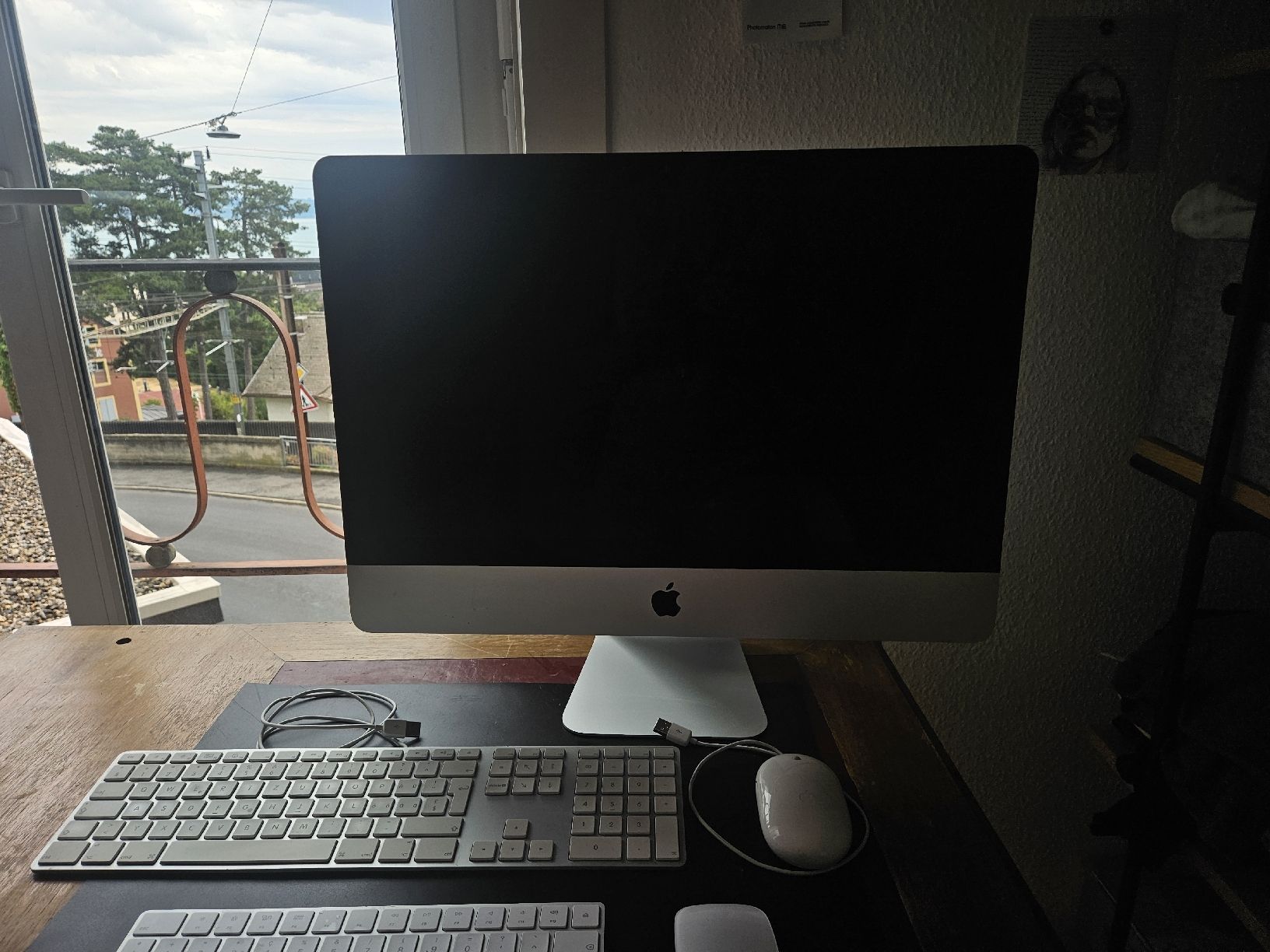 Apple PC: iMac Apple 21,5" 2017 + 2 claviers + Magic Mouse – Usato da Neuchâtel venduto da lua_9fx8 2