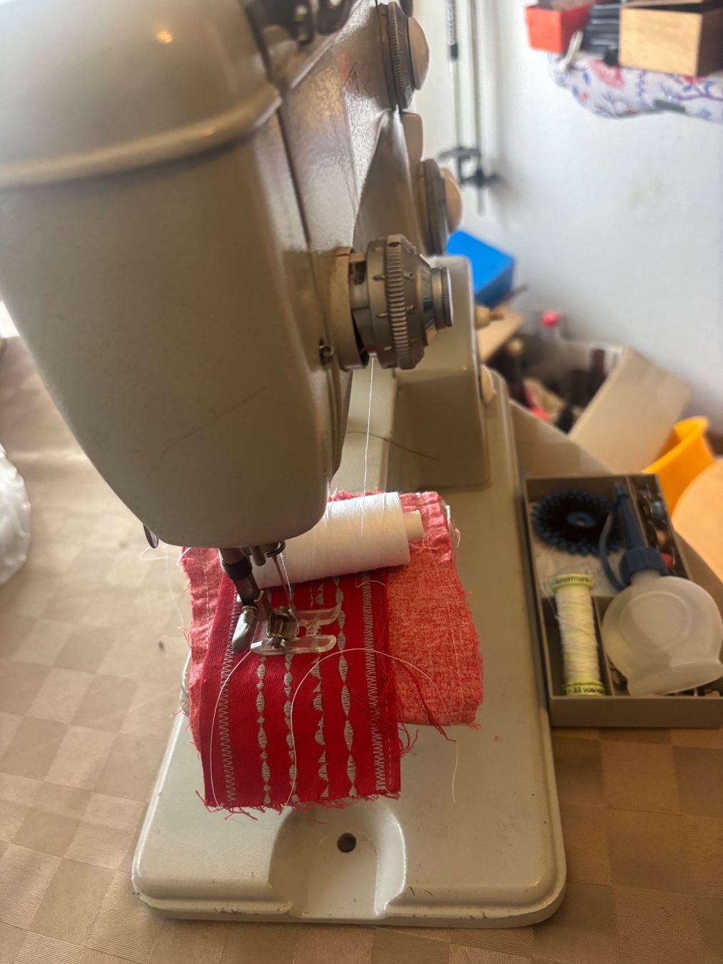 Pfaff Machines à coudre: Nähmaschine Pfaff – D'occasion à Kriens par Wundertuete17 3
