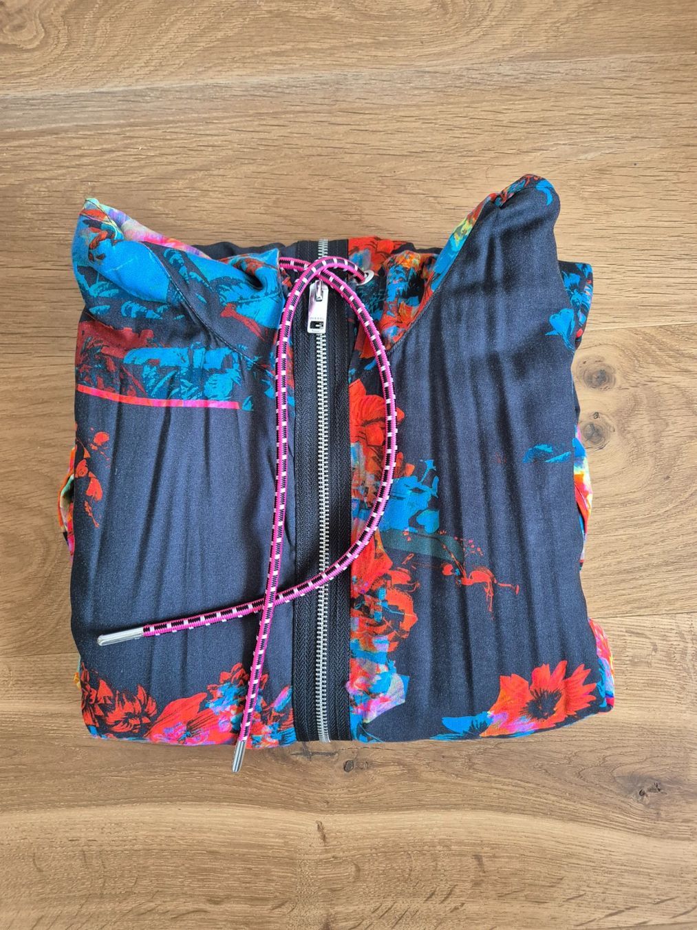 Diesel Giacche: Diesel Sommerjacke mit Blumenmuster – Usato da Langenthal venduto da baesa 3