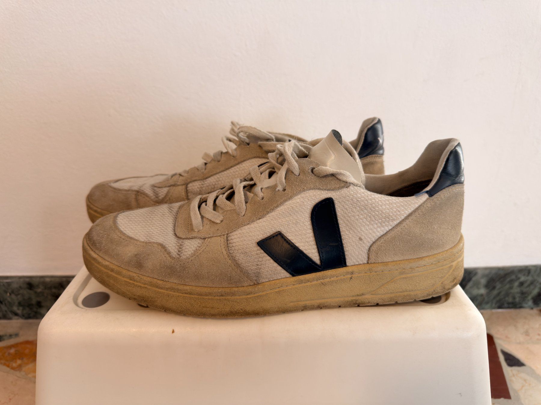 Veja Scarpe da uomo: Veja Sneakers, Taglia 44,5 – Usato da Sorengo venduto da igorgrez