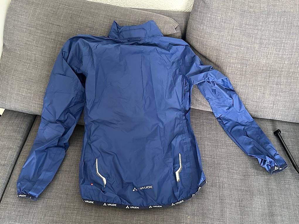 Vaude Jacken: Wasserdichte Jacke VAUDE, Grösse M – Gebraucht aus Zürich von daz_85bq 1