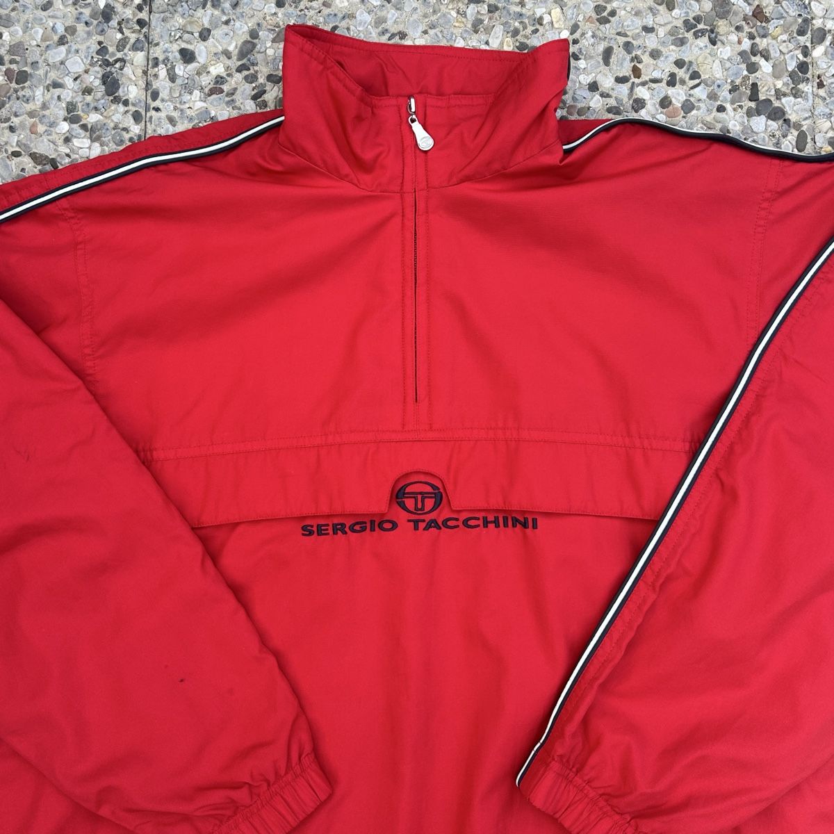 Vestes: Vintage Sergio Tacchini Red Pullover Jacket – D'occasion à brent par fukusapes 1