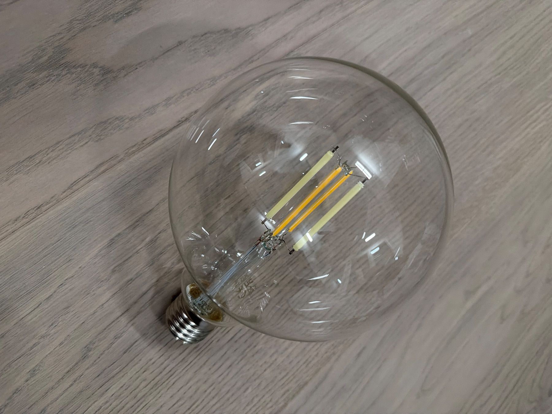 Lampade: Prios Smart LED Lampe E27 | ZigBee & Tuya | 7W 806lm Globe – Nuovo e nell'imballaggio originale da Schindellegi venduto da msilb 1