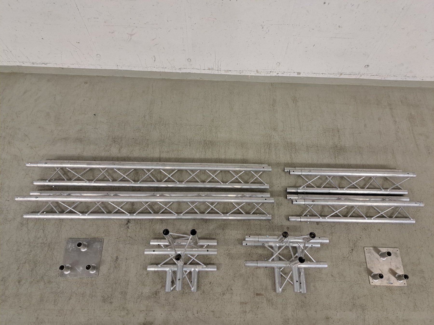 Truss: Trilite 3Punkt Traversen Set  D  achtteilig – Gebraucht aus Embrach von lichttechnik