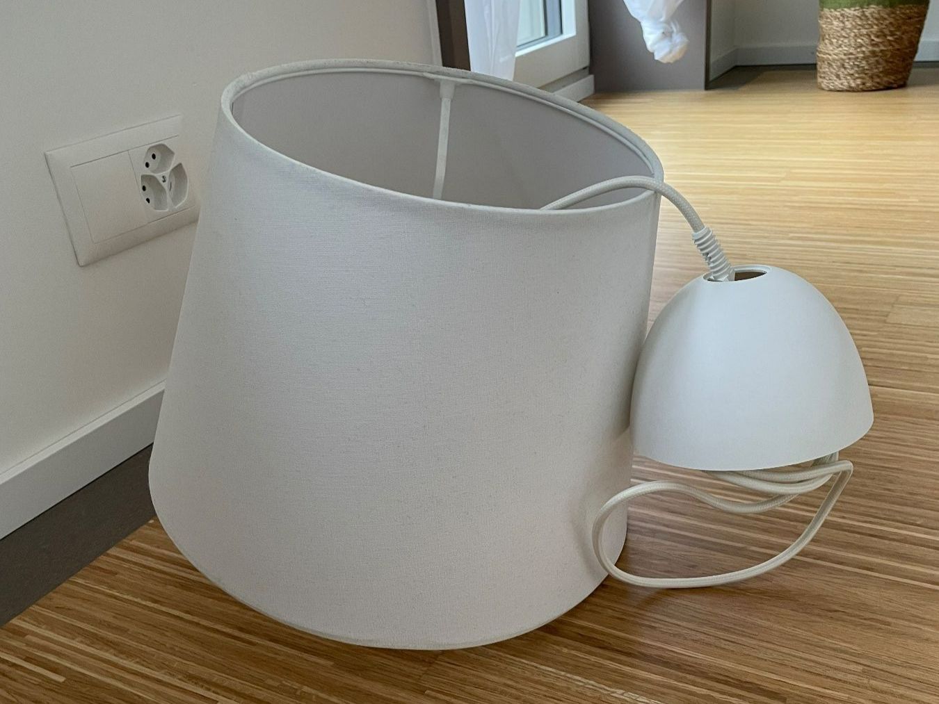 Ikea Lampadari & plafoniere: Ikea Lampe Sunneby mit Stoffverkleidung – Usato da Zürich venduto da mag_7nhl