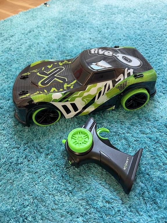 RC Kits de montage: Silverlit Exost Five-O RC – D'occasion à Niederhasli par laj_87ds