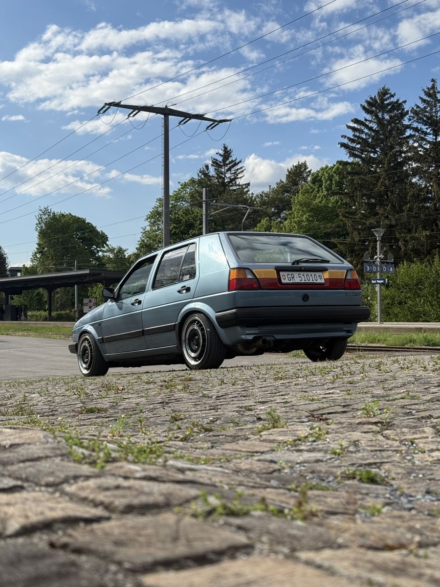 VW Autos: Golf 2 CL 1.8  – D'occasion à Trin par Erican55 3