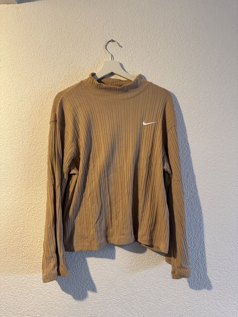 Nike Maglioni & Felpe: Nike Langarmshirt - Neu – Nuovo (secondo la descrizione) da Bätterkinden venduto da BernFashion