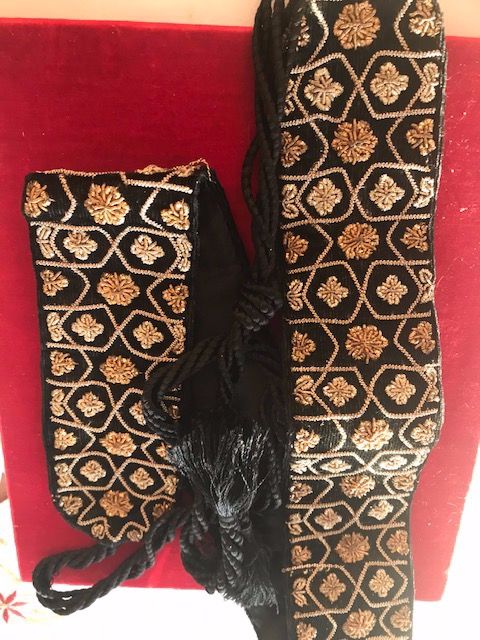 Applique Antique Portugaise 18ème - Brocart, Velours, Broderie Métallisée