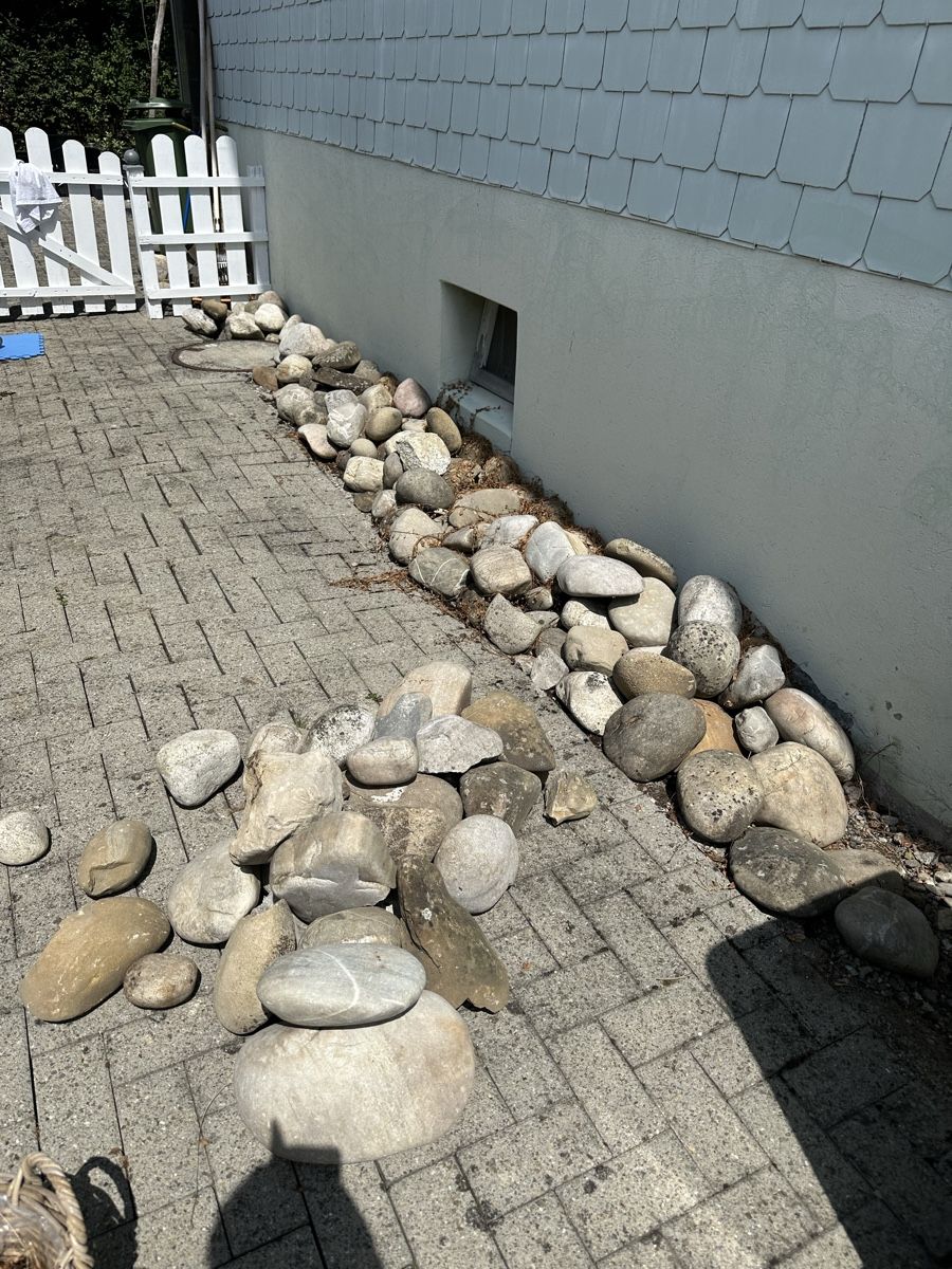 Pietre & tegole: Gartensteine Bruchsteine diverse Grössen – Usato da Safenwil venduto da robinMeier97 1