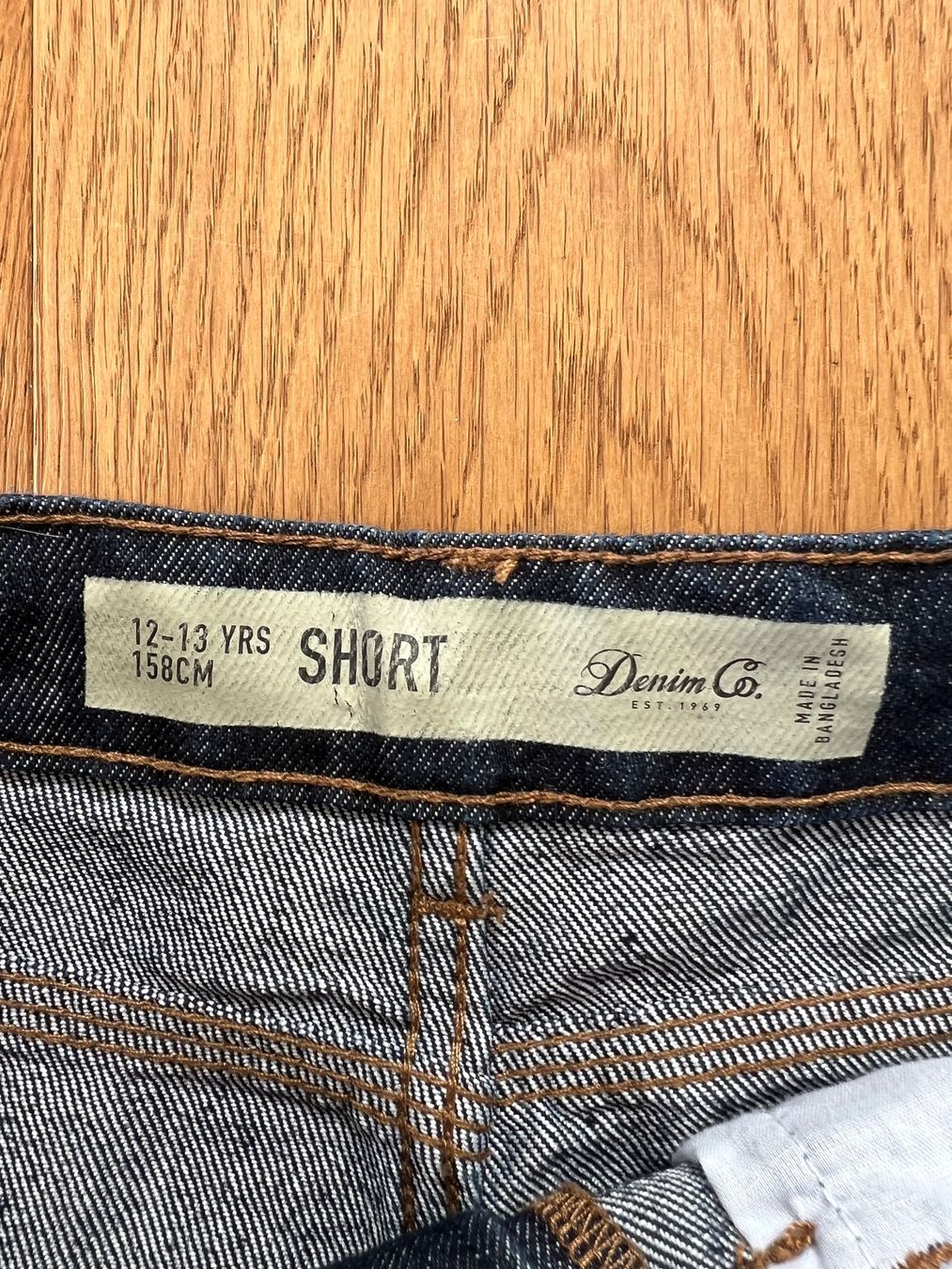 H&M Pantaloni: Jeans Shorts Gr. 158 – Usato da Lengnau BE venduto da Rubin27 2
