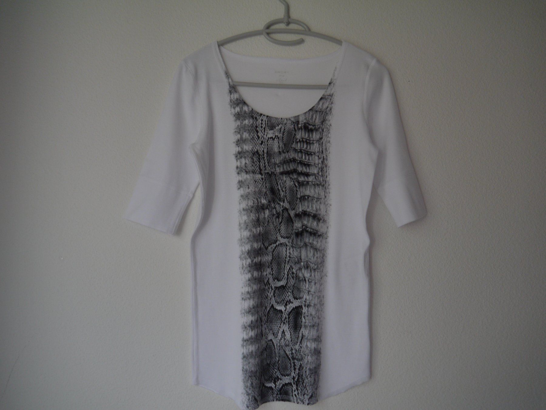 Marc Cain T-shirt: MARC CAIN / T-Shirt N3 – Usato da Hagendorn venduto da Blaf