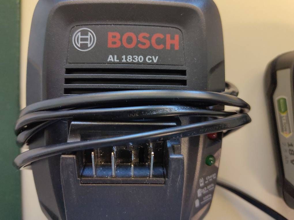 Caricatori & Batterie: Bosch Ladegerät mit Akku – Usato da Bern venduto da Mirkardo 3