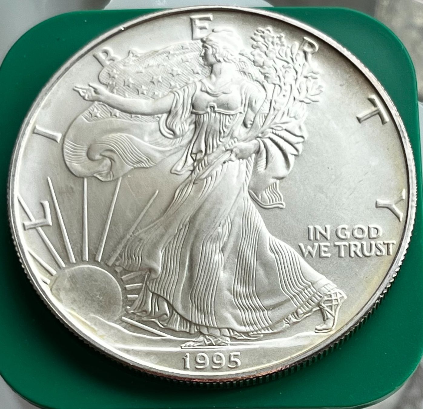 Tutti le monete: 1995 American Silver Eagle 1oz .999 Silber – Nuovo (secondo la descrizione) da Dielsdorf venduto da adikora 1