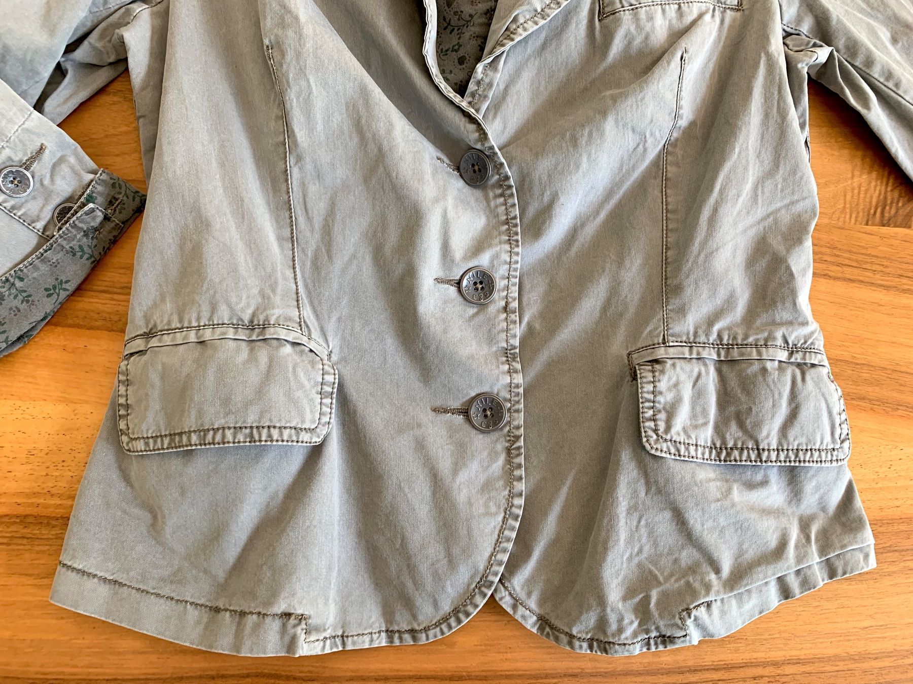 Nile Jacken: NILE grauer Sommerblazer Gr. S – Gebraucht aus Meiringen von Jackwashere 1