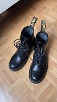 LIKE NEW - Black Dr Martens 1460