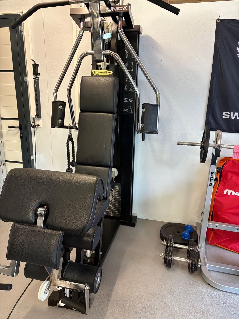 Technogym Vélos d'appartement: UNICA Multifitnessmaschine – D'occasion à Romanshorn par deratlas 5