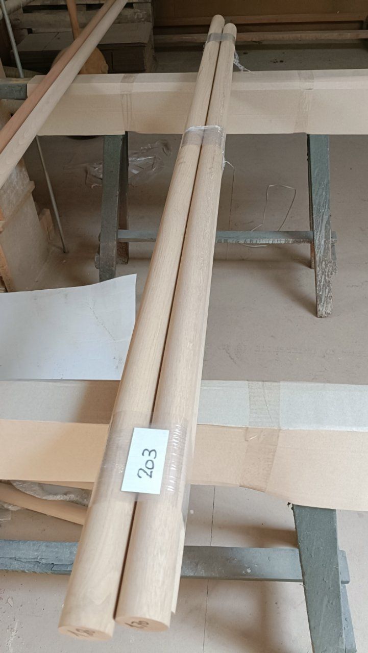 Holzartikel: 4 Stk. Handlauf Rundstab Eiche D: 45 mm Los 203 – Neu (gemäss Beschreibung) aus Sulgen von Wag0815