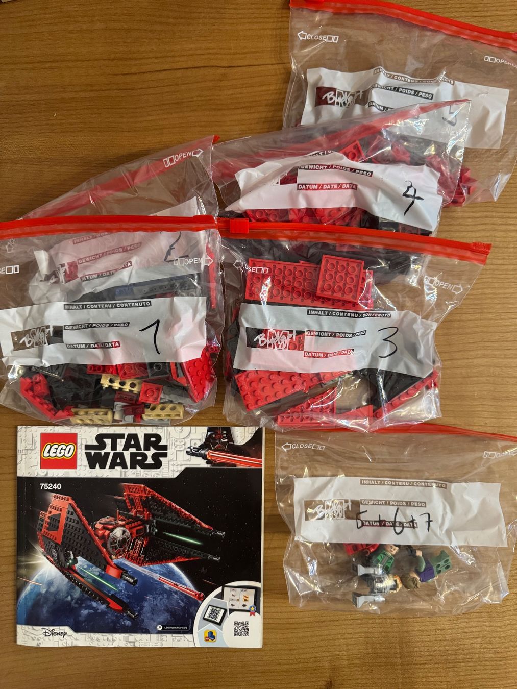 Lego Kit di costruzioni: Lego 75240 – Usato da Zürich venduto da PRIMEPRIMO 2