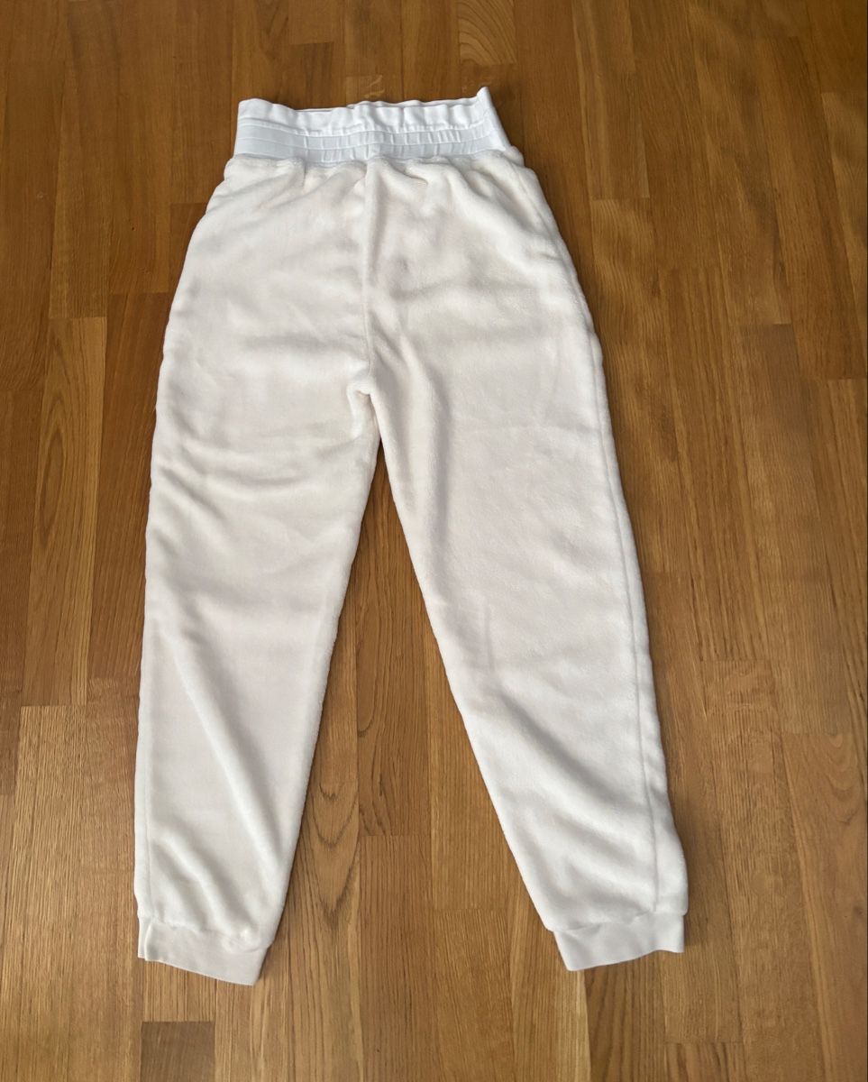 Lotti & Set di vestiti: Trainer Bären-Design Weiss Grösse 164 – Usato da Wangen an der Aare venduto da Semadeni13 1