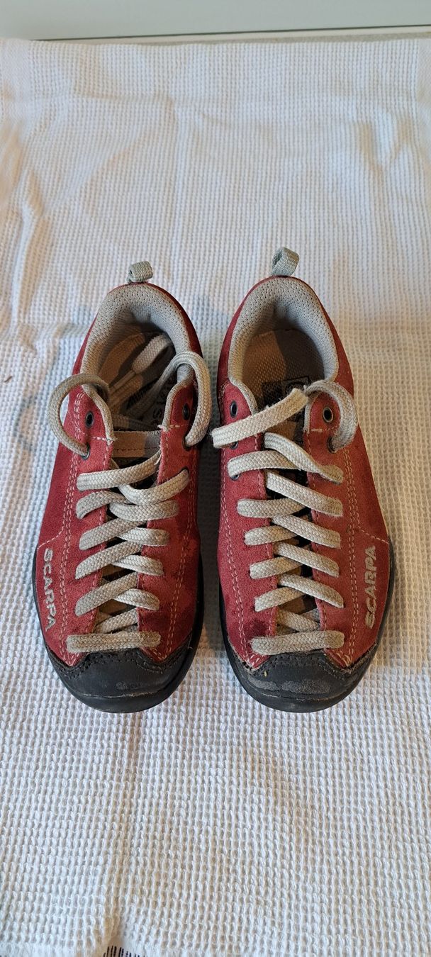 Scarpa Scarpe per ragazzi: Scarpa Trekking-Schuhe, Grösse 27 – Usato da Hinterkappelen venduto da Anbal