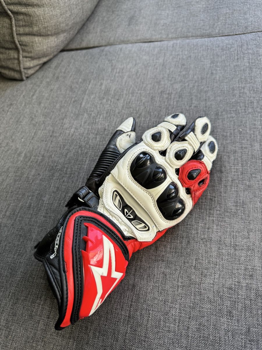 Alpinestars Guanti & manicotti: Alpinestars GP Tech Glove S Motorradhandschuh – Usato da Bürglen TG venduto da Junker93