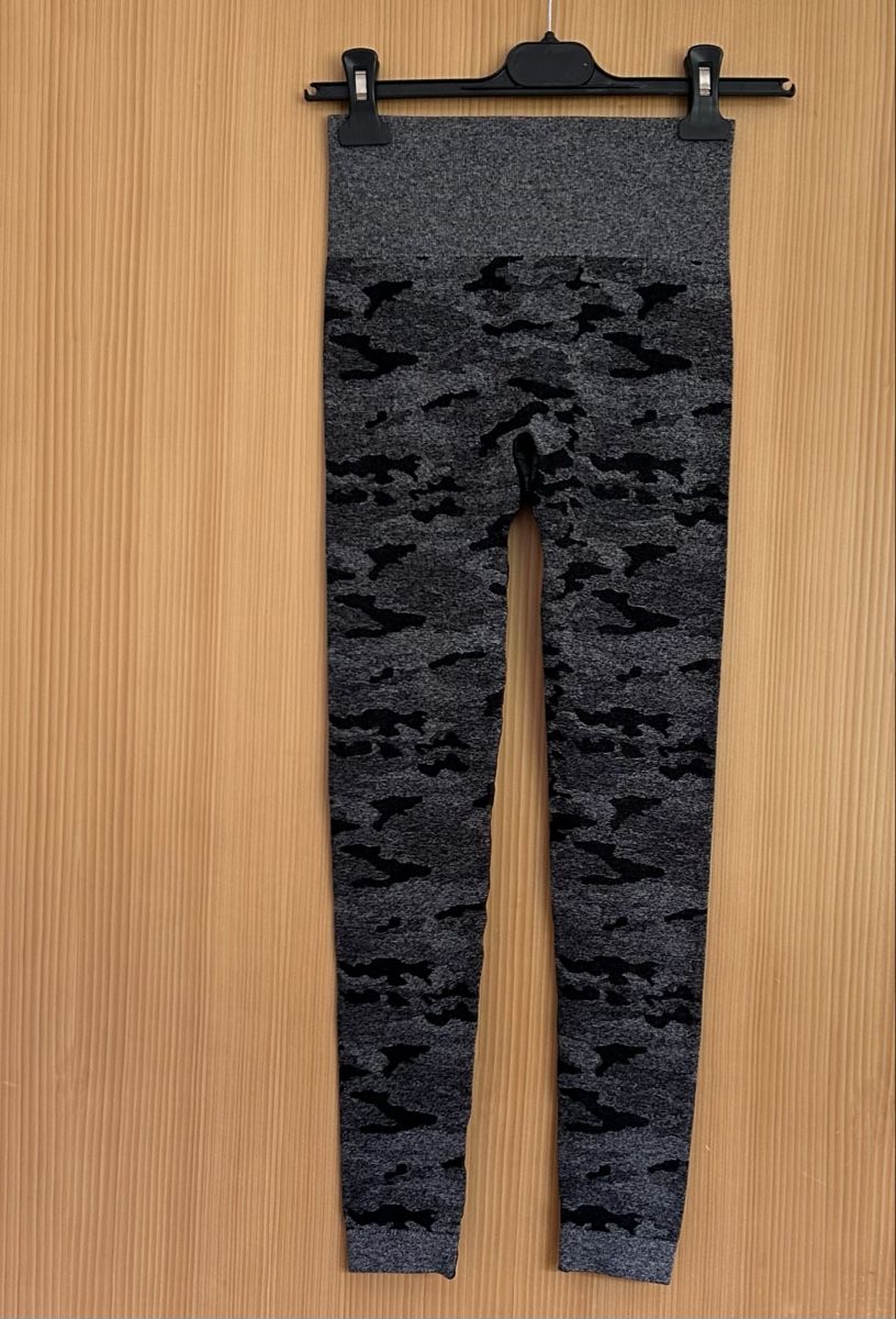 Kleiderpakete: Ensemble de sport camouflage gris - NEUF – Neu und originalverpackt aus Ardon von cam_f86l 3