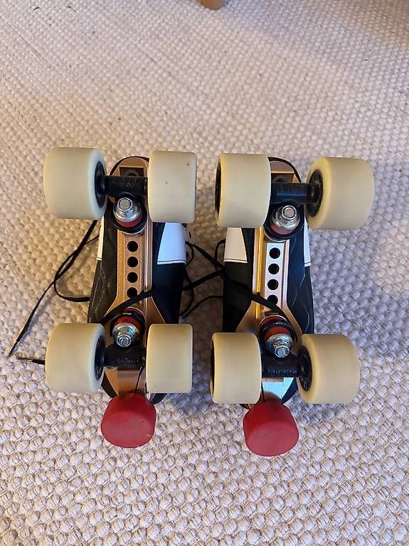 Patins à roul. & inline: Antik Roller Derby Skates – D'occasion à Winterthur par tabeacelina_goldberg 3