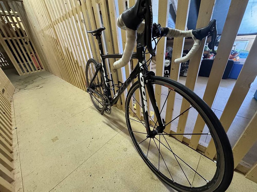 Look 586 full Carbon (D'occasion) à Essertes pour CHF 600