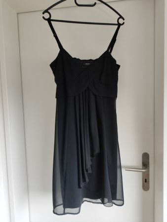 Wunderschönes elegantes Sommerkleid Esprit Gr. S /36