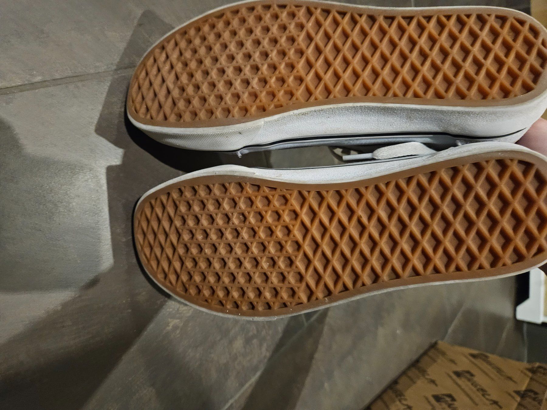 Vans Chaussures femmes: Vans Schuhe – D'occasion à Amsoldingen par sunneschyn6 1