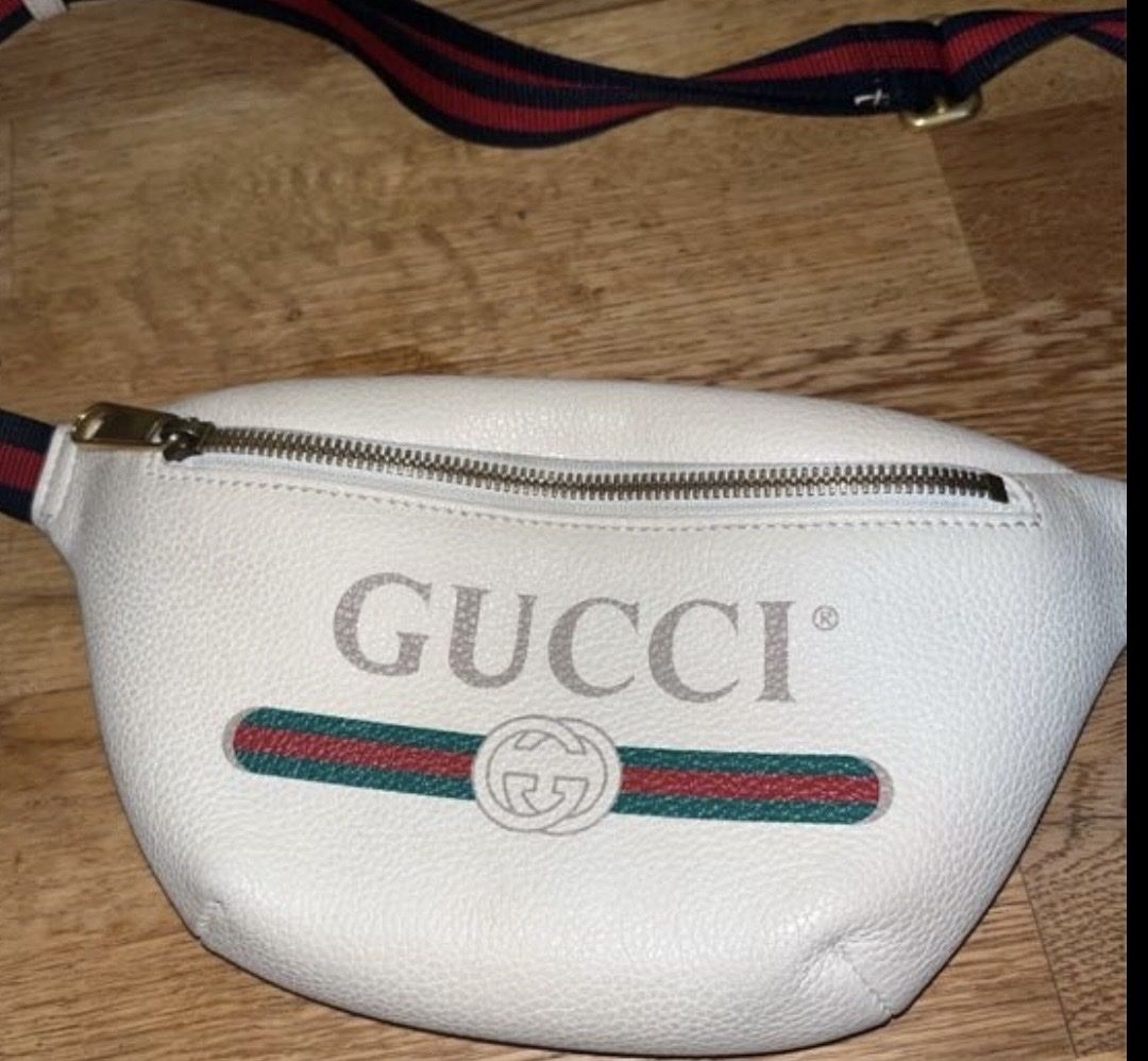 Gucci Taschen: Gucci Tasche  – Gebraucht aus Buttikon SZ von FDI