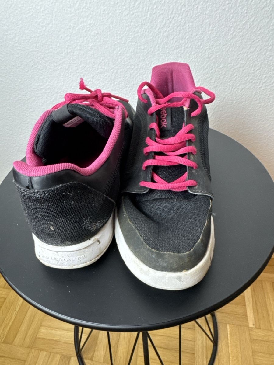 Reebok Chaussures femmes: Reebok Grösse 39 – D'occasion à Bülach par ooj_8qsv 1