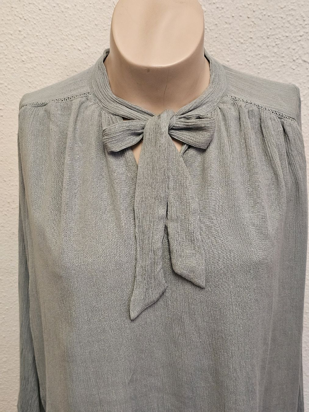 C&A Blusen: C&A Clockhouse Damen Bluse Hellgrün Gr. 38 – Gebraucht aus Urdorf von ole_mrp9 1