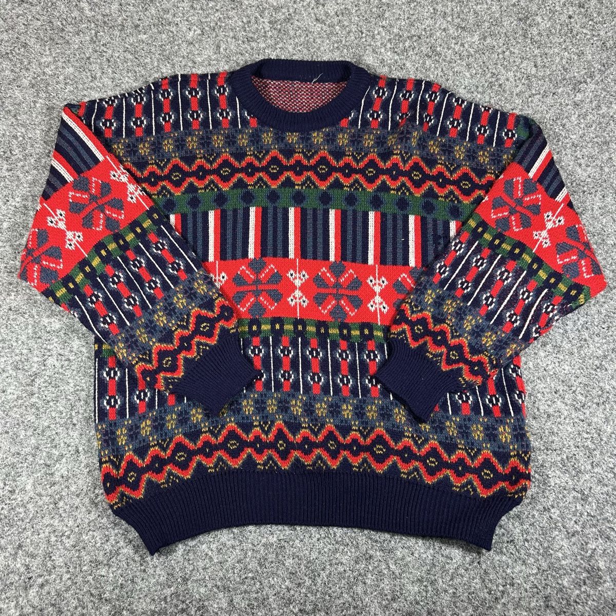 Maglioni & Felpe: 1980 knit sweater Medium  – Usato da La Sagne NE venduto da Matlasape
