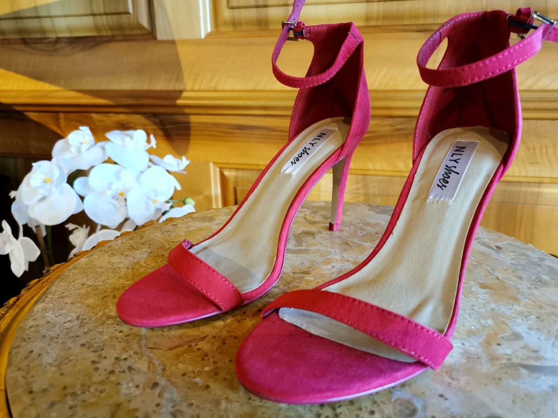 Scarpe da donna: Rote Sandaletten Gr. 39 - Elegant & Bequem – Nuovo (secondo la descrizione) da Au SG venduto da farbdesign 1