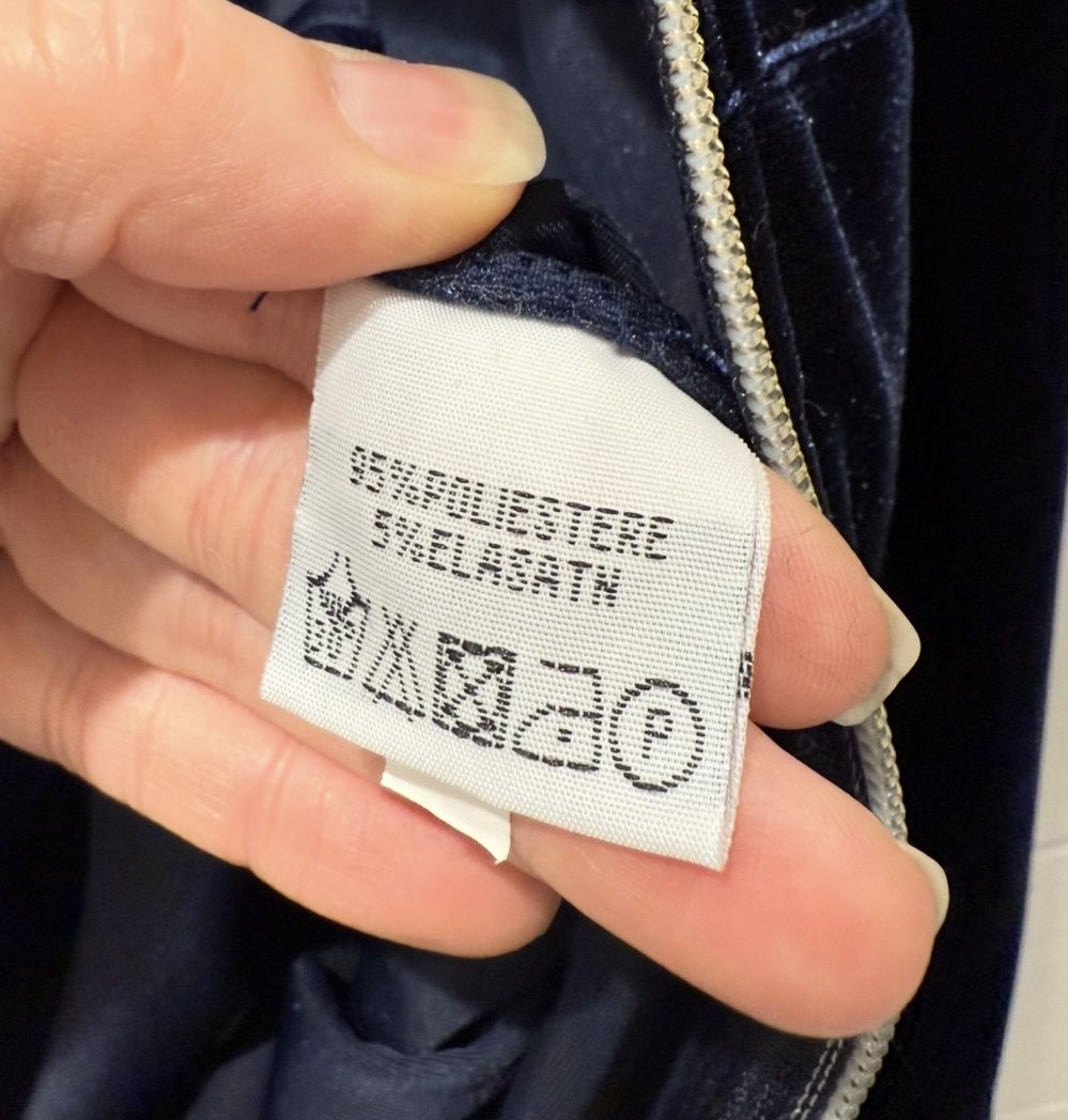 Maglioni & Felpe: Pull à capuche velours bleu taille S comme neuf! – Nuovo (secondo la descrizione) da Cointrin venduto da sacha1981 3
