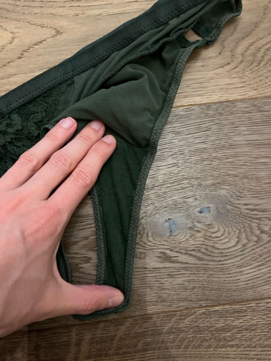 Altra biancheria intima: BH 75 D und String Grösse S Unterwäsche Set – Nuovo (secondo la descrizione) da Richterswil venduto da ste_yzq7 2
