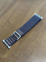 Alpine Loop Apple Watch Armband New Indigo (Dunkelrot)