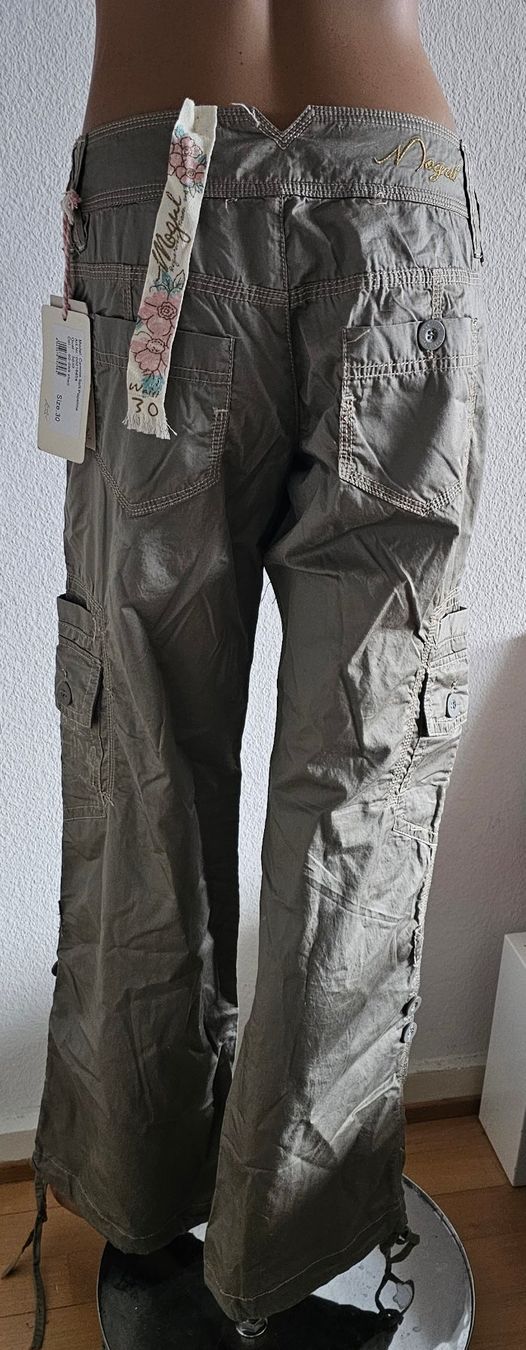 Pantaloni: Neue Mogul Sommerhose, grau, Grösse 31 – Nuovo e nell'imballaggio originale da Basel venduto da Mazzo84 1