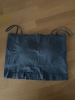 Top dunkelgrau mit integriertem BH
