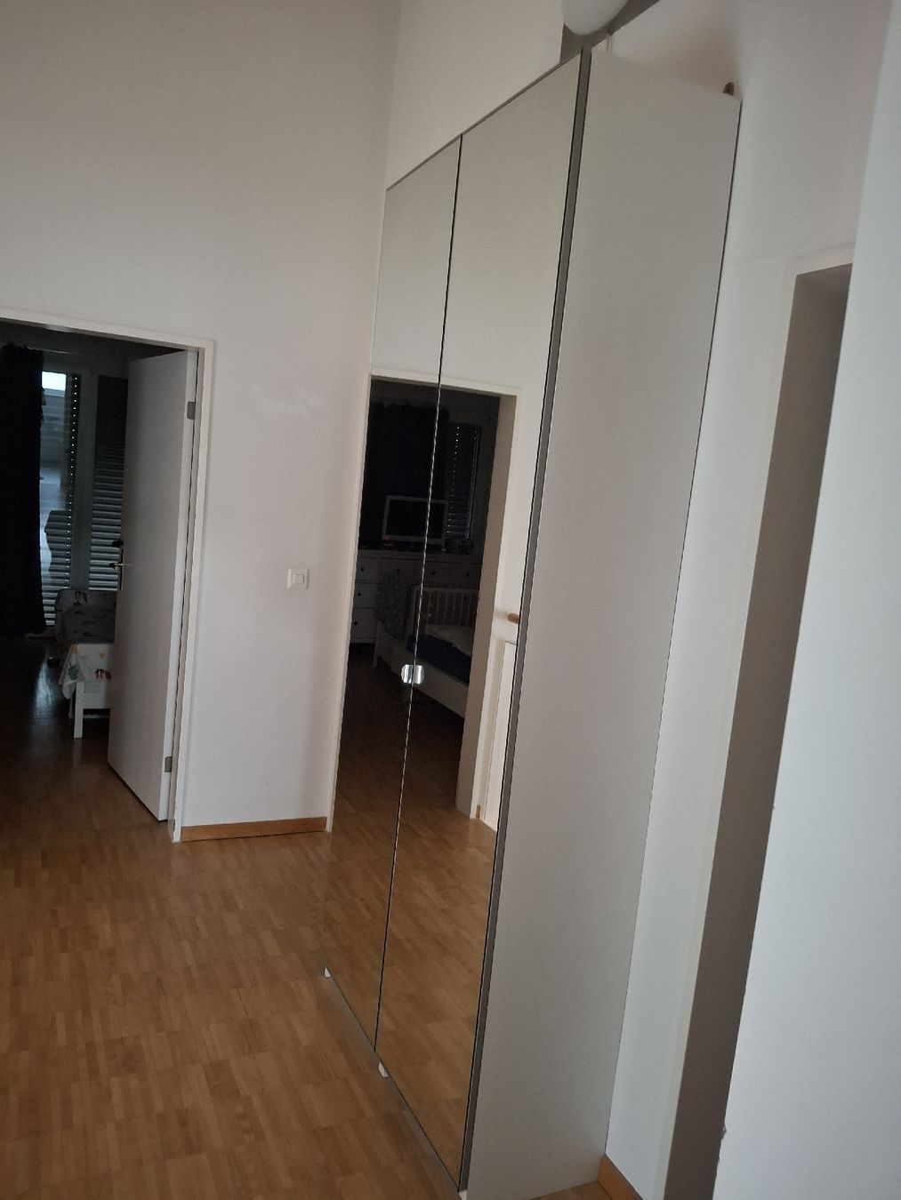 Armadi: Spiegelschrank / 2 Pax Schränke – Usato da Brütten venduto da BE68KO