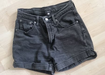 Levi's! Coole Jeans-Shorts, Grösse 27 (S)