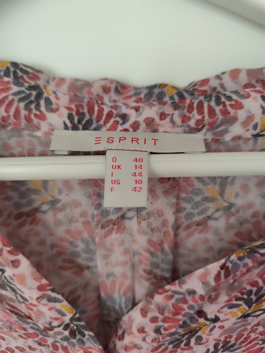 Gerry Weber Lotti di vestiti: GERRY WEBER Hose & Esprit Bluse Gr. 40 – Usato da Zürich venduto da Claudia_Zueri 1