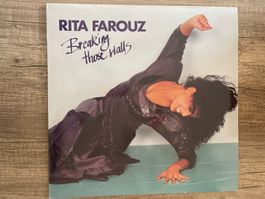 A809/Rita Farouz Breaking Those Walls